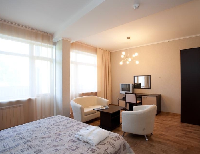 Джуниор сюит 2-местный - Санаторий «Красноярское Загорье» Кожаны